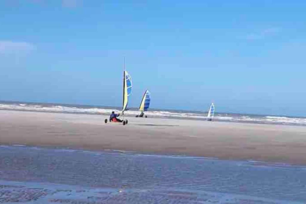 Studio Entre Mer Et Dunes Avec Balcon Vue Laterale Mer 50M Plage Pour 3 Pers Wifi Menage Compris Fort-Mahon-Plage Buitenkant foto