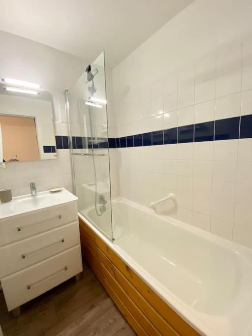 Studio Entre Mer Et Dunes Avec Balcon Vue Laterale Mer 50M Plage Pour 3 Pers Wifi Menage Compris Fort-Mahon-Plage Buitenkant foto