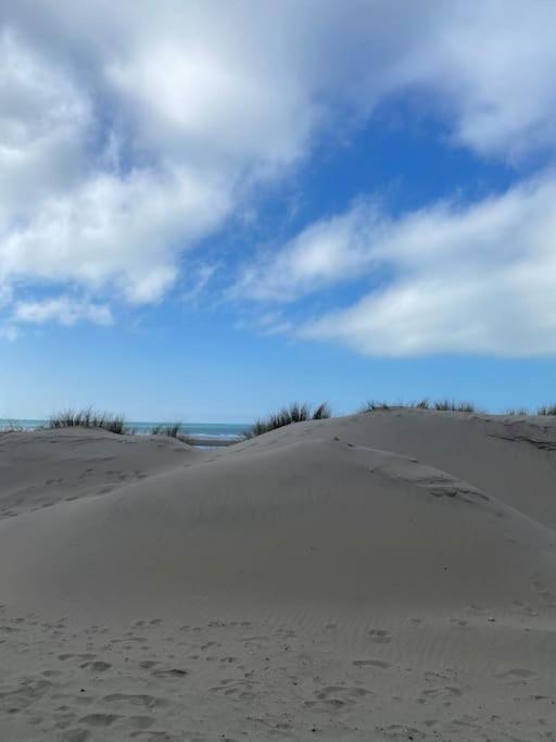 Studio Entre Mer Et Dunes Avec Balcon Vue Laterale Mer 50M Plage Pour 3 Pers Wifi Menage Compris Fort-Mahon-Plage Buitenkant foto