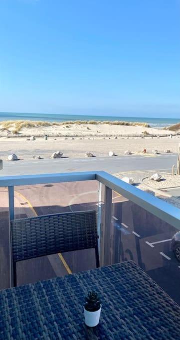 Studio Entre Mer Et Dunes Avec Balcon Vue Laterale Mer 50M Plage Pour 3 Pers Wifi Menage Compris Fort-Mahon-Plage Buitenkant foto